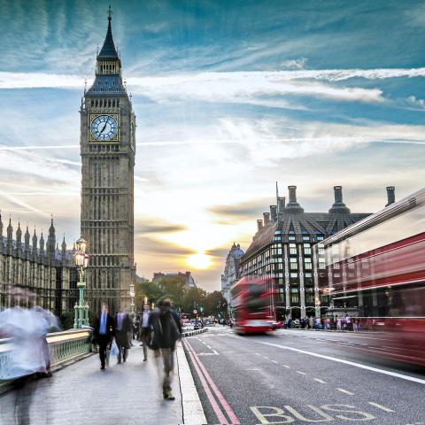 Big Ben and Houses of Parliament in rush hour